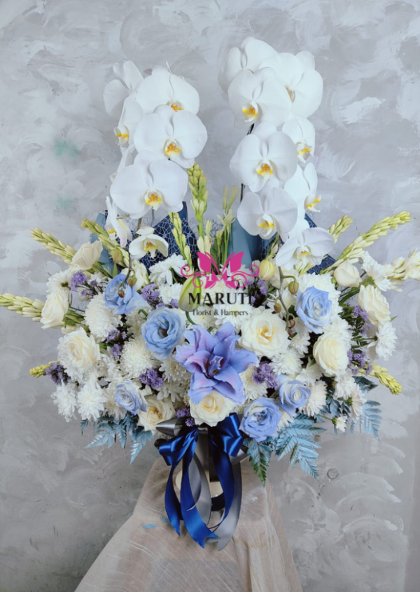 3825 Flower Arrangement